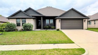 304 Brinkley Drive, Saginaw, TX 76179