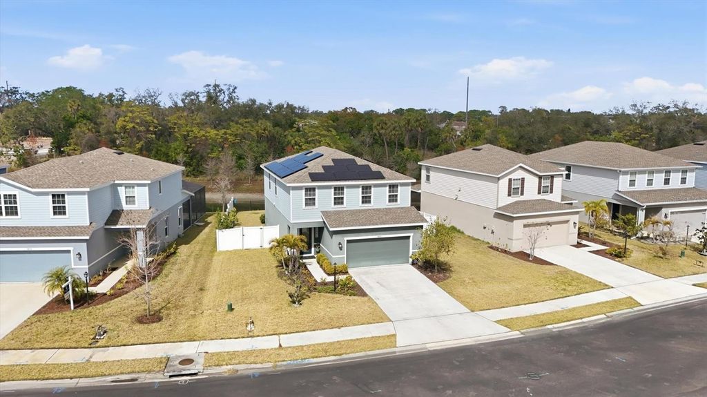 Image 44 of property listing at 5430 SPANISH MOSS COVE, Bradenton, FL 34203