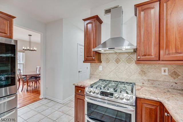 9 Stirrup Way, Franklin Twp., NJ 08540