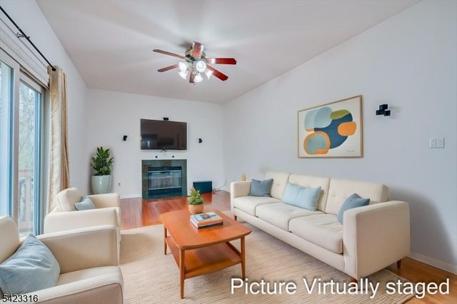 9 Stirrup Way, Franklin Twp., NJ 08540