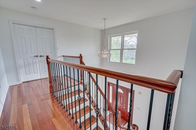 9 Stirrup Way, Franklin Twp., NJ 08540