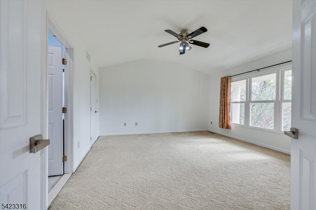 9 Stirrup Way, Franklin Twp., NJ 08540