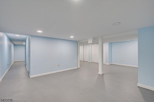 9 Stirrup Way, Franklin Twp., NJ 08540