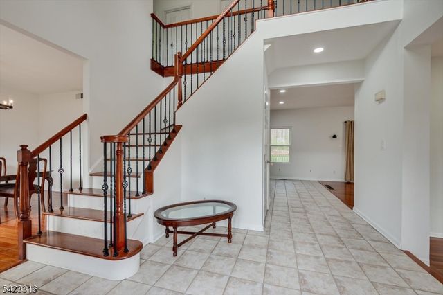 9 Stirrup Way, Franklin Twp., NJ 08540