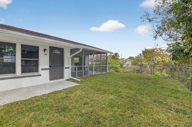 9197 SW 3rd Street, Boca Raton, FL 33428