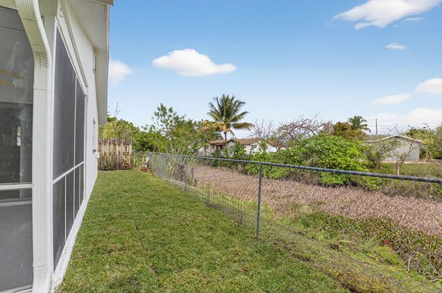 9197 SW 3rd Street, Boca Raton, FL 33428