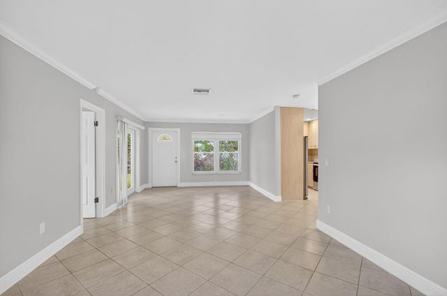 9197 SW 3rd Street, Boca Raton, FL 33428