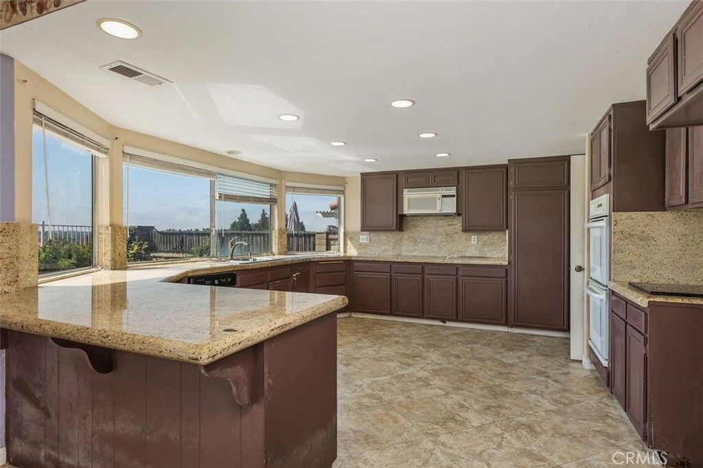 Image 15 of property listing at 22792 Caseda, Mission Viejo, CA 92691