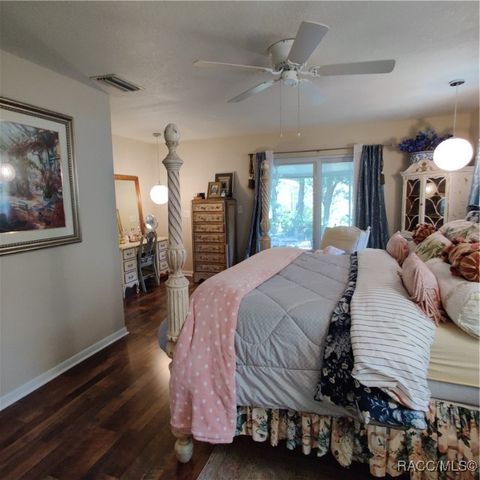 1154 SE 3rd Street, Crystal River, FL 34429