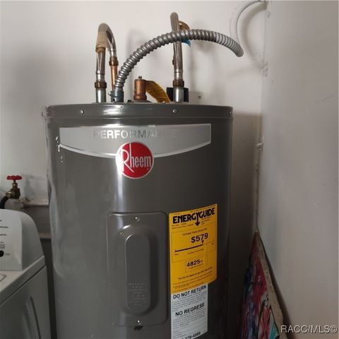 1154 SE 3rd Street, Crystal River, FL 34429