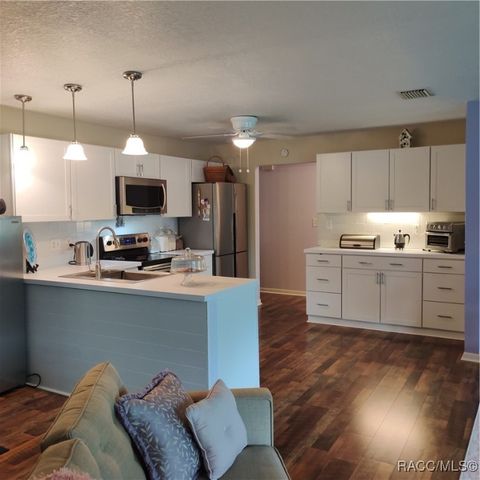 1154 SE 3rd Street, Crystal River, FL 34429