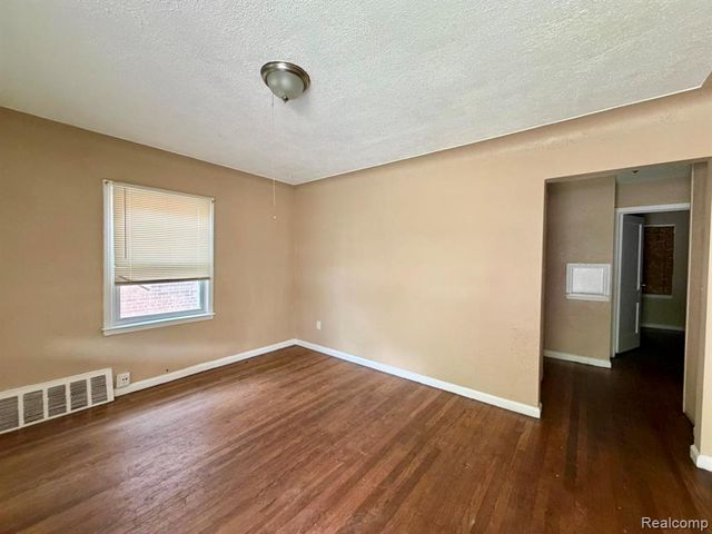 11696 Glastonbury Avenue, Detroit, MI 48228