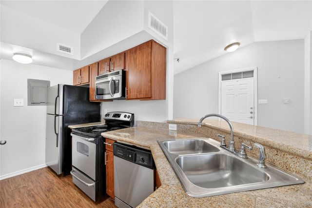 6804 N Capital Of Texas Highway 621, Austin, TX 78731