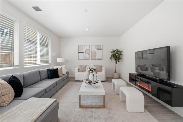 1437 Coral St, Lincoln, CA 95648