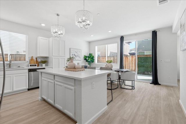 1437 Coral St, Lincoln, CA 95648