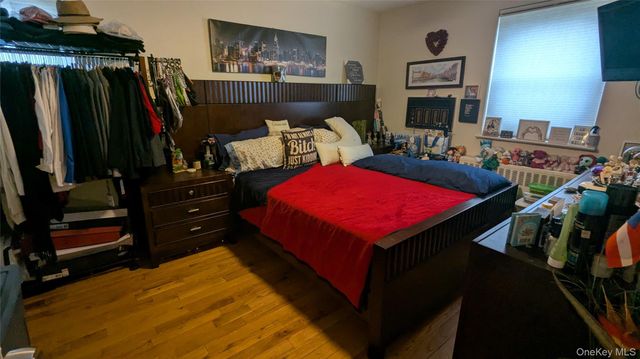 4 West Mill Drive 1C, Great Neck, NY 11021