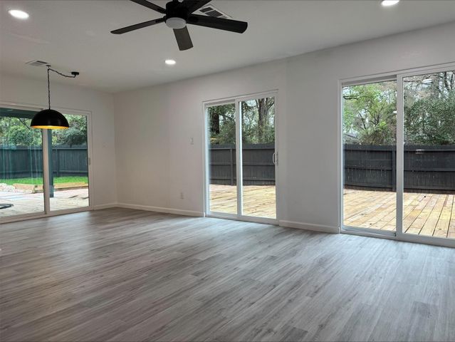 1004 E Red Cedar Circle, The Woodlands, TX 77380