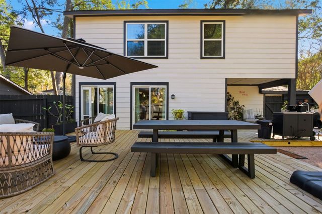 1004 E Red Cedar Circle, The Woodlands, TX 77380