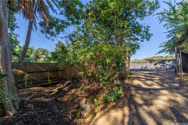 66-815 Kamehameha Highway, Haleiwa, HI 96712