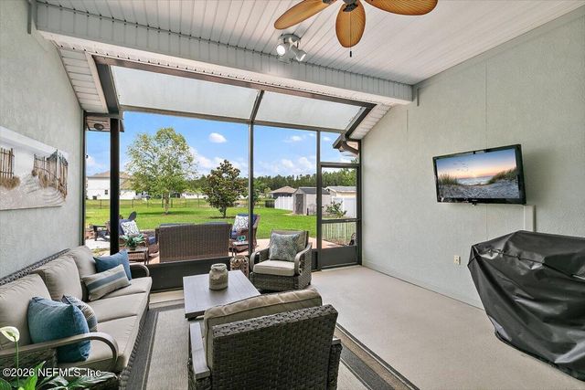 11592 PACEYS POND Circle, Jacksonville, FL 32222