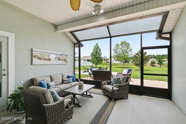 11592 PACEYS POND Circle, Jacksonville, FL 32222