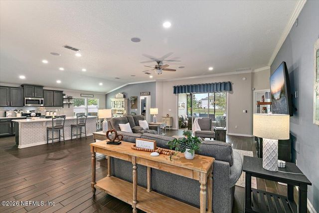 11592 PACEYS POND Circle, Jacksonville, FL 32222