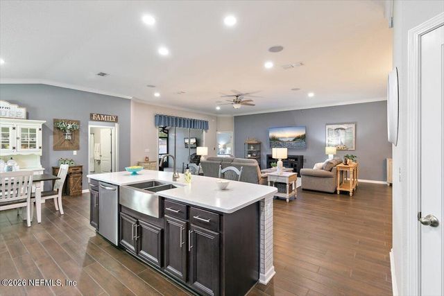 11592 PACEYS POND Circle, Jacksonville, FL 32222
