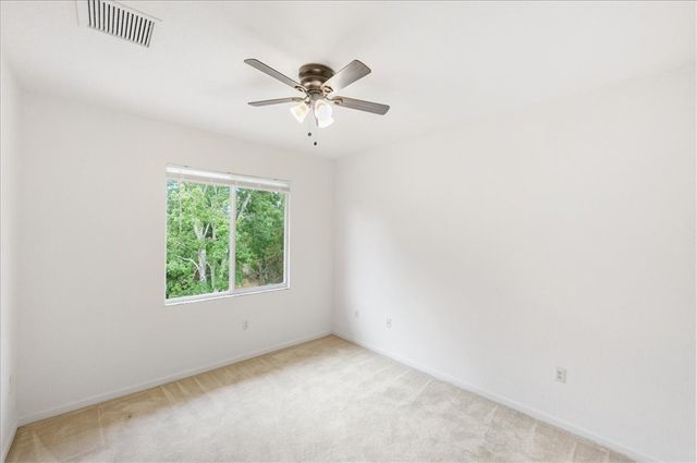 2597 Stockbridge Square SW 2597, Vero Beach, FL 32962