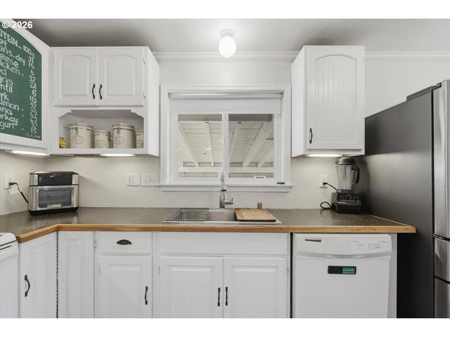 731 Nw HILL St, Camas, WA 98607