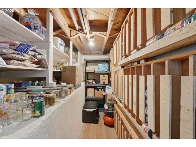731 Nw HILL St, Camas, WA 98607