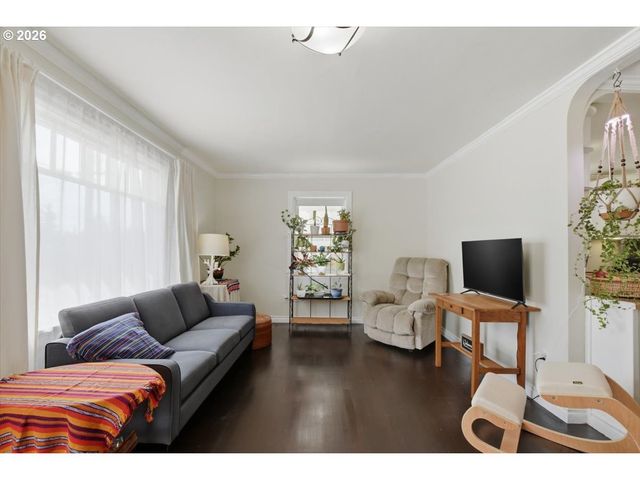 731 Nw HILL St, Camas, WA 98607