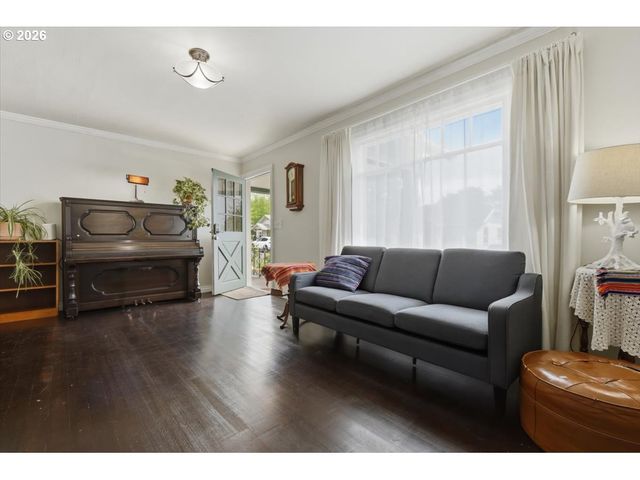 731 Nw HILL St, Camas, WA 98607