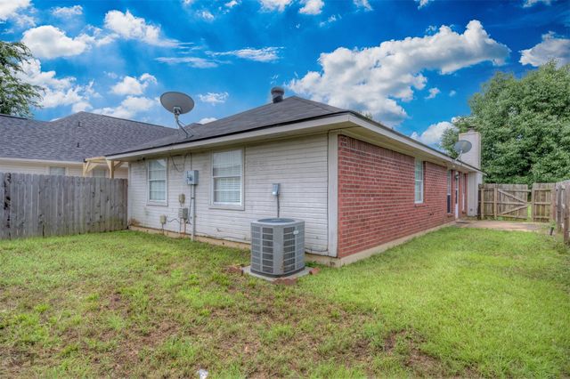 3301 Danbury Court, Bossier City, LA 71112