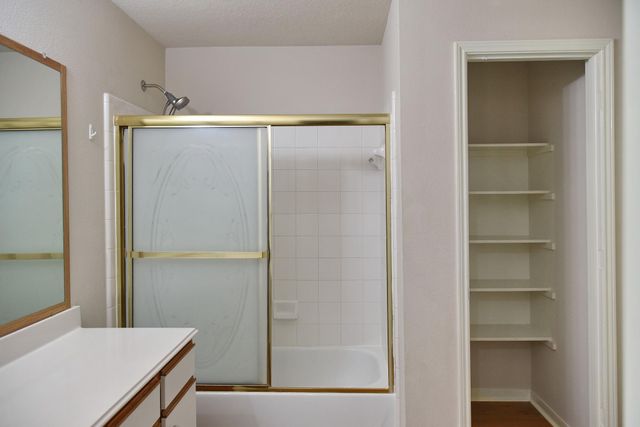 1106 Mossy Branch Street, Houston, TX 77073