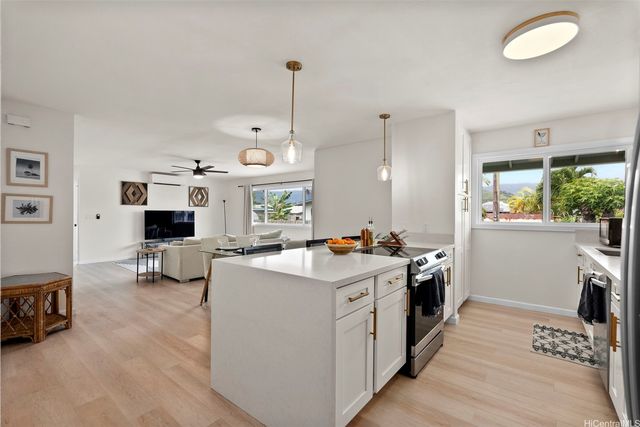 447-A Manono Street, Kailua, HI 96734