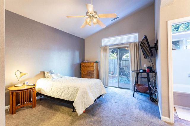 9316 Caulfield Drive, Elk Grove, CA 95758