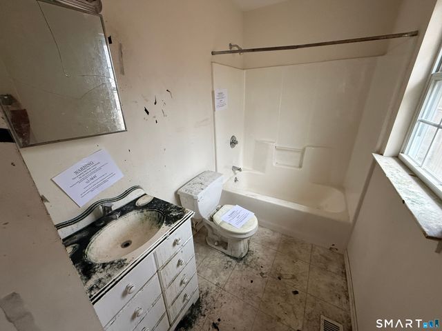 9 Sanford Street, West Haven, CT 06516