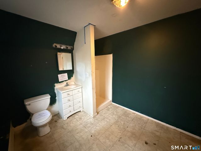 9 Sanford Street, West Haven, CT 06516