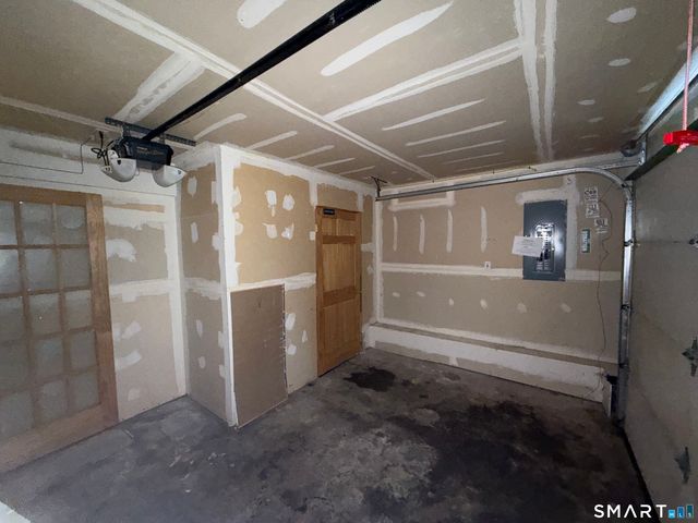 9 Sanford Street, West Haven, CT 06516