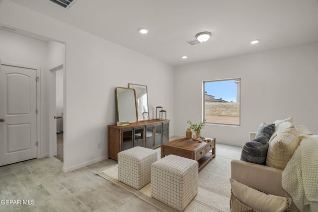 13804 Summer Wave Avenue, El Paso, TX 79928