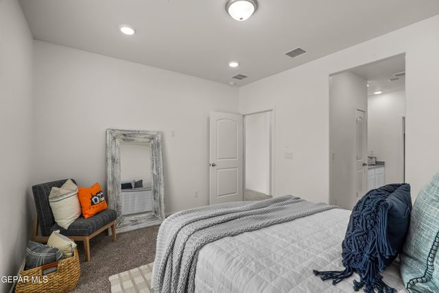 13804 Summer Wave Avenue, El Paso, TX 79928