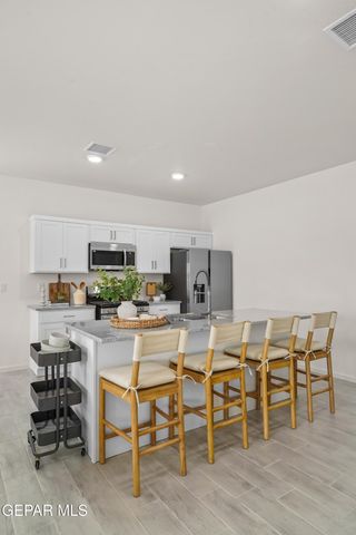 13804 Summer Wave Avenue, El Paso, TX 79928