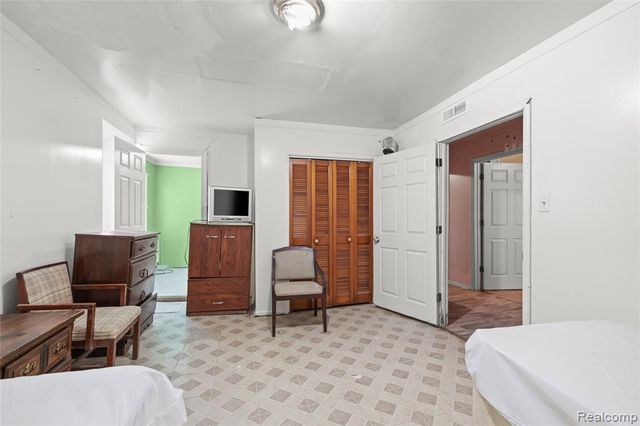 34846 John Hauk Street, Westland, MI 48185