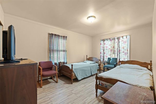 34846 John Hauk Street, Westland, MI 48185