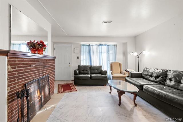 34846 John Hauk Street, Westland, MI 48185