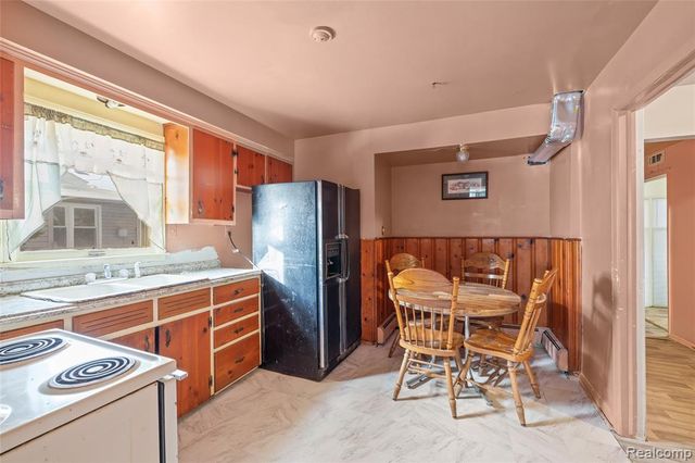 34846 John Hauk Street, Westland, MI 48185