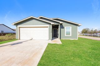 1720 E 10th Avenue, Corsicana, TX 75110