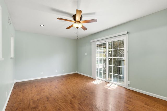 415 S Britain Road, Irving, TX 75060