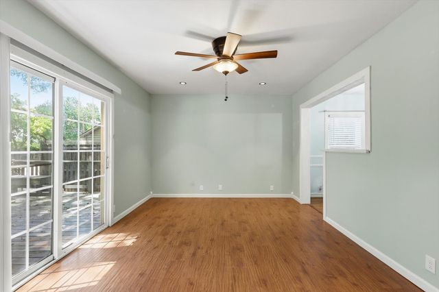415 S Britain Road, Irving, TX 75060
