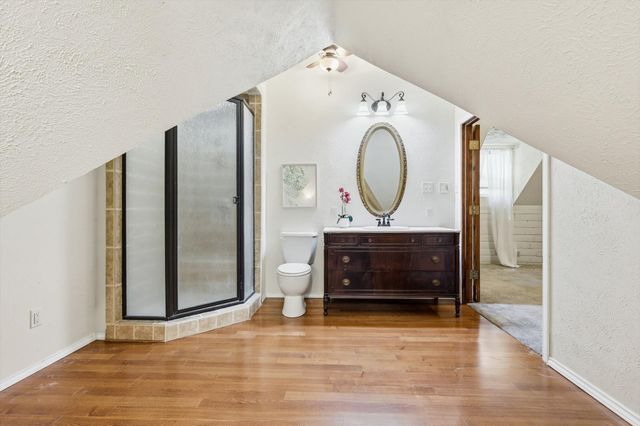 415 S Britain Road, Irving, TX 75060
